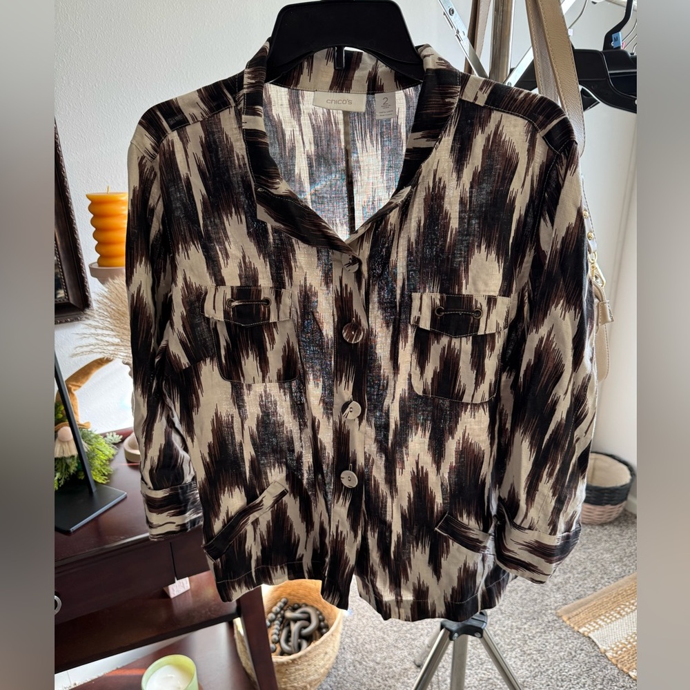 Chico's Black and Cream Button Down Shirt